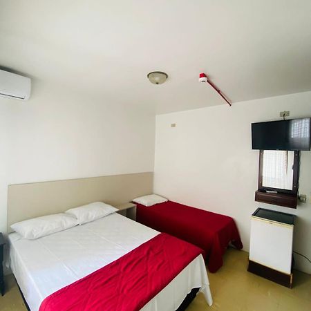 Vitoria Torres Hotel Extérieur photo